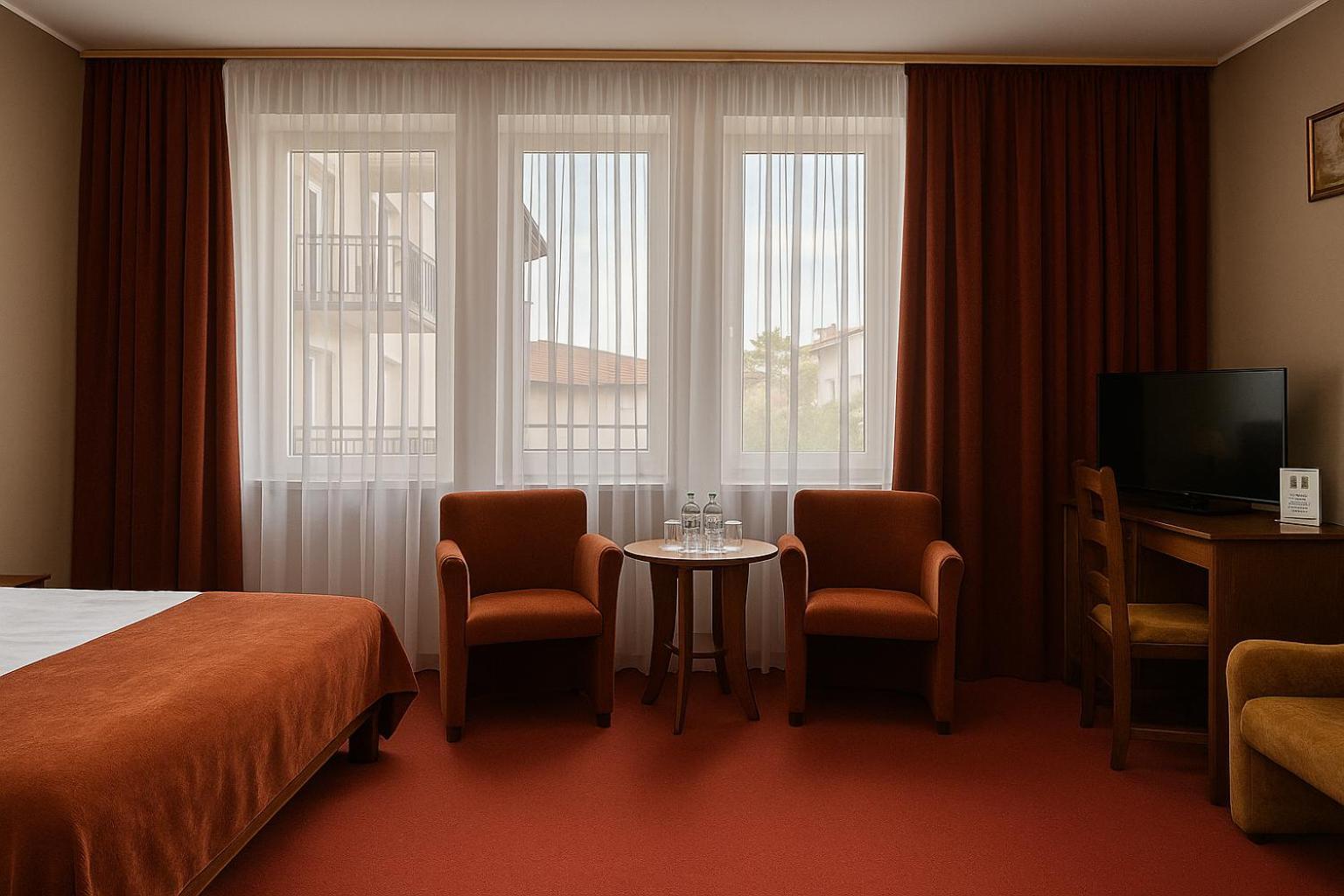 Hotel Metro Klodzko Luaran gambar
