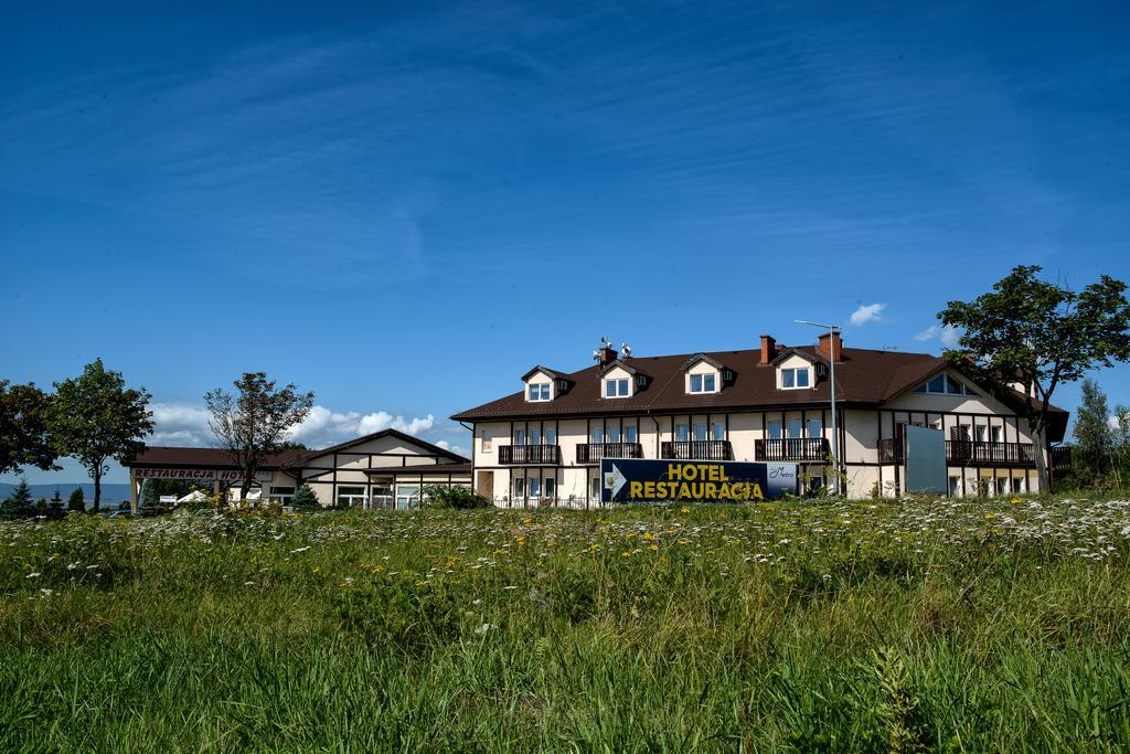 Hotel Metro Klodzko Luaran gambar